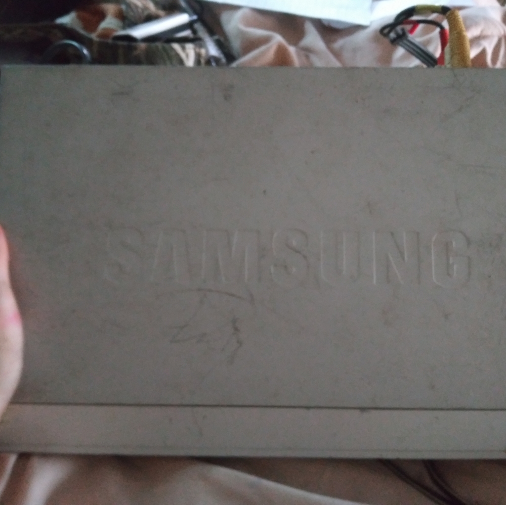 Dvd player. - Picture 3 of 3